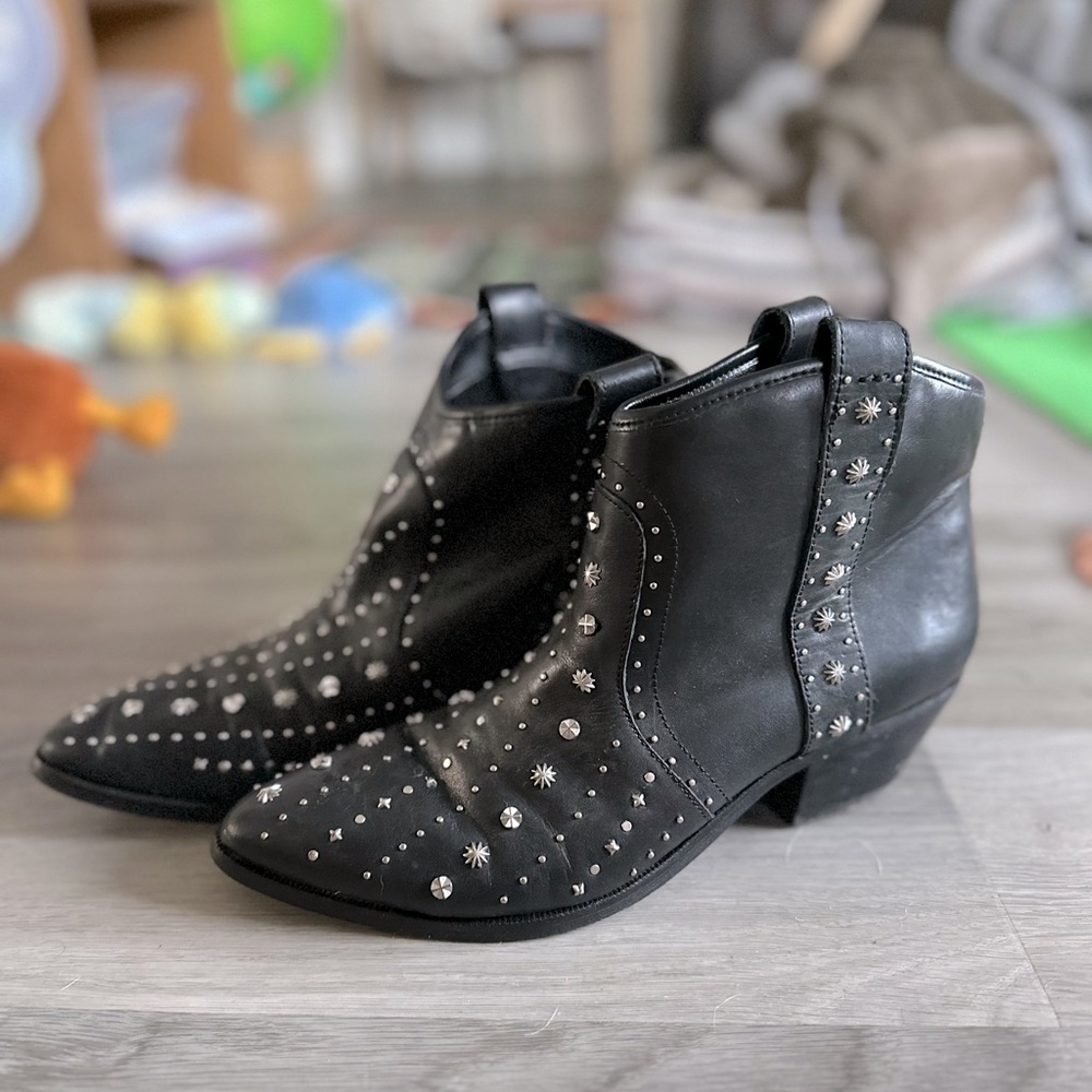 Sam Edelman Brian’s Western Boot Black Leather Rhinestone Cowboy Ankle Boot